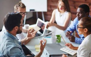 Ngành quan hệ công chúng & Tổ chức sự kiện 